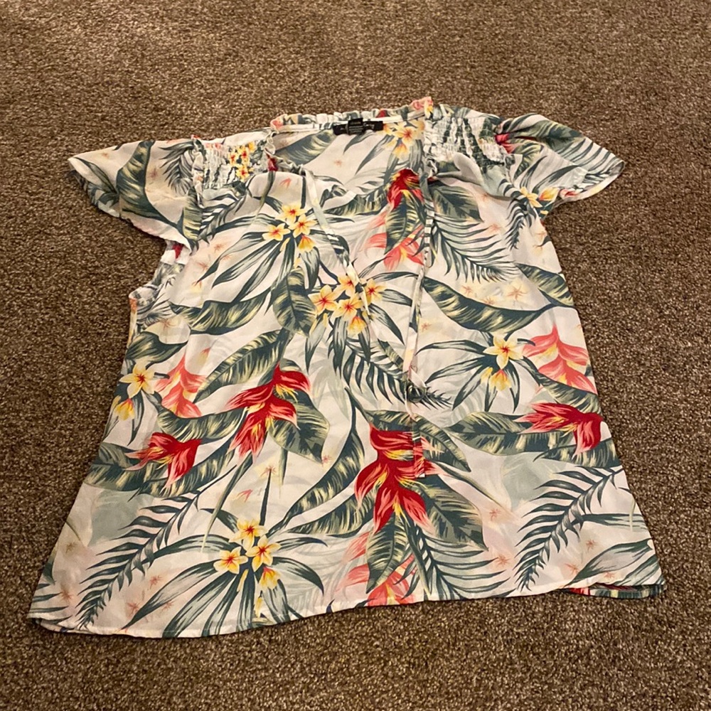 Hawaiian top